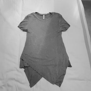 Elan short sleeve top with asymmetrical hem